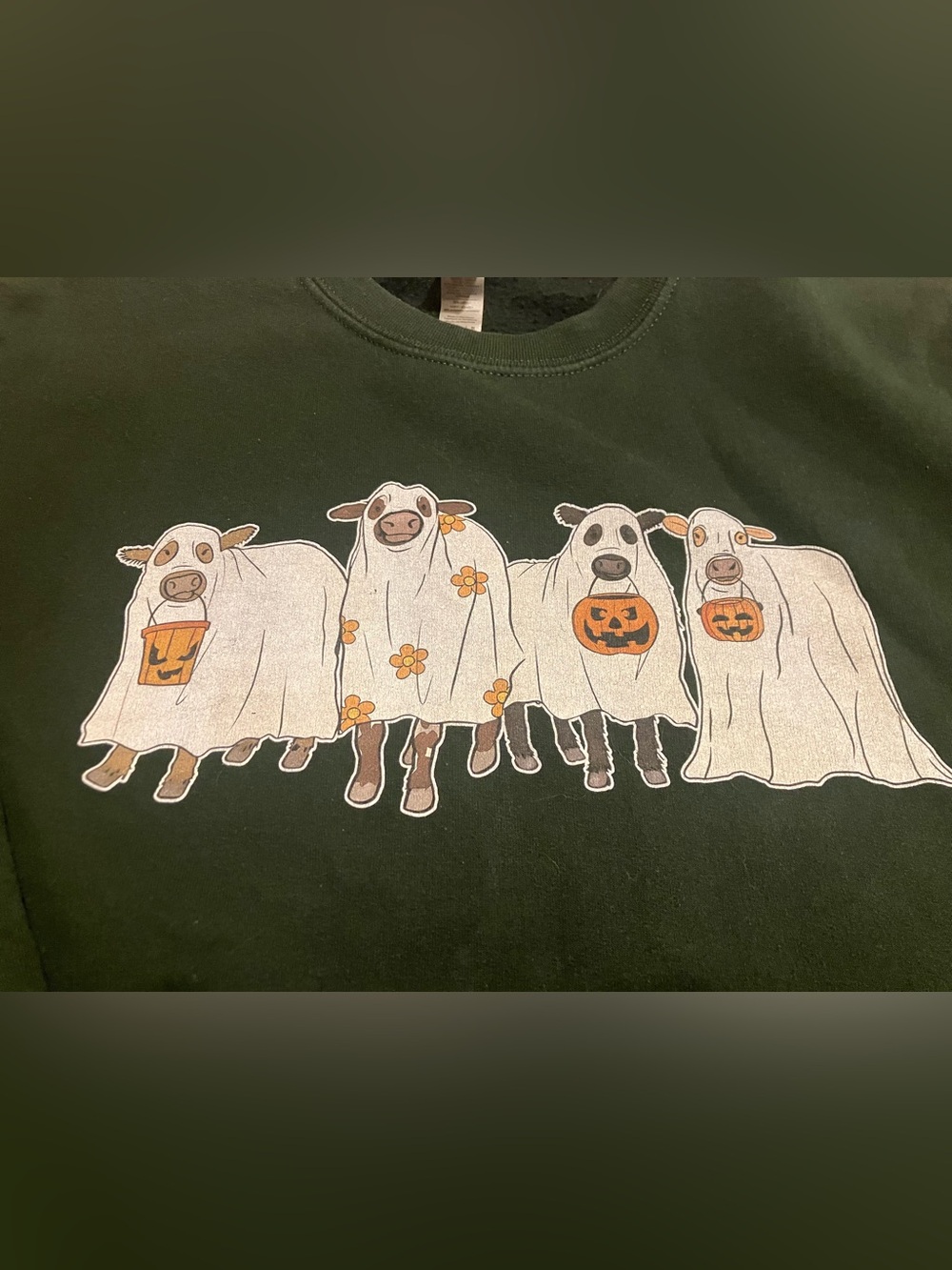 Gildan Dark Green Halloween Cow Ghost Crewneck Sweatshirt - Size Medium - Picture 2 of 6